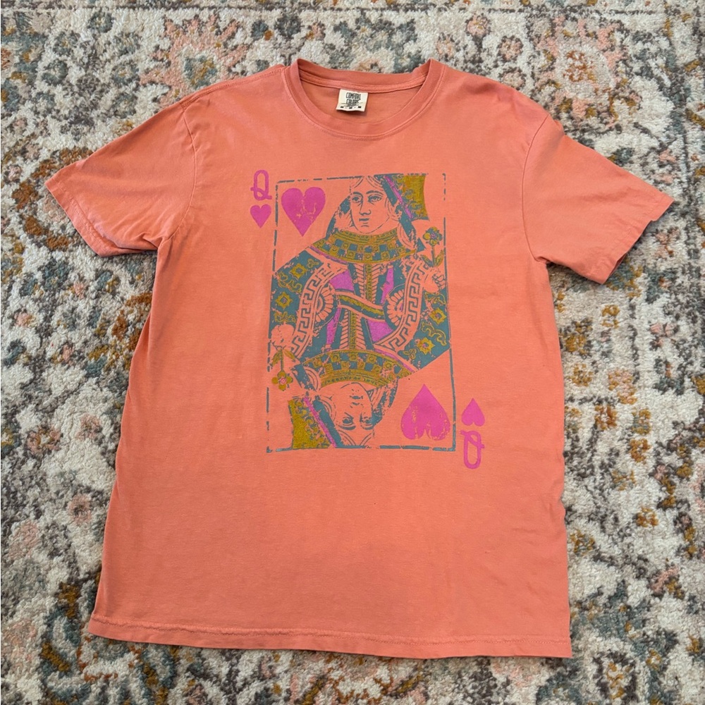 BNWOT Queen of Hearts Tee